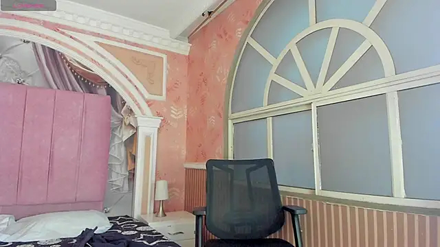 Snapshot of magnus_serket chatting on October 27, 11:33 am magnus serket online show from October 27, 11:33 am