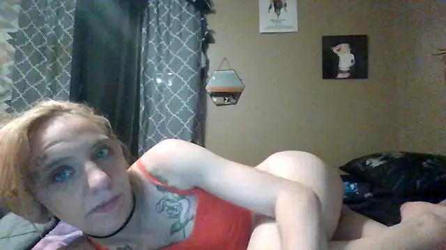 Snapshot of flavi1996 chatting on October 6, 5:57 pm flavi1996 online show from October 6, 5:57 pm