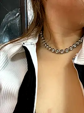 MacarenaRosse online show from November 9, 6:23 pm