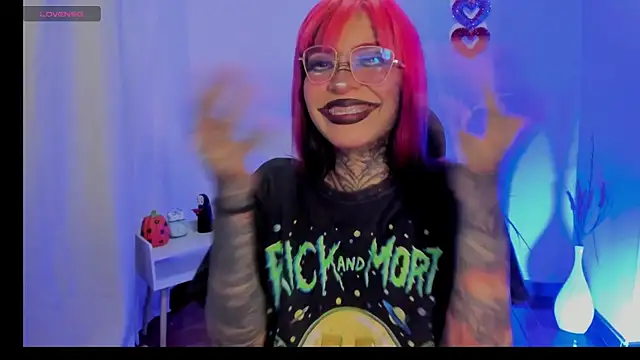 Snapshot of Nickidoll66- chatting on October 3, 7:43 am Nickidoll66- online show from October 3, 7:43 am