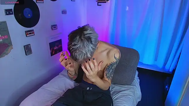 Nick Bangover  online show from February 6, 5:09 pm