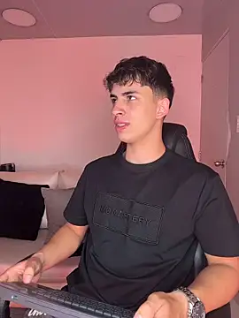 AdrianRinaldi online show from March 2, 8:05 pm