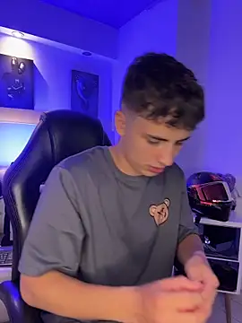 AdrianRinaldi online show from March 26, 8:07 pm