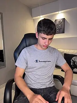 AdrianRinaldi online show from April 11, 8:01 pm