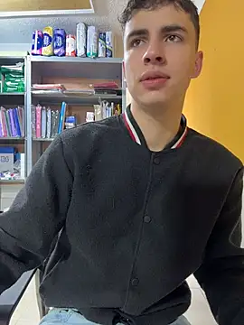 AdrianRinaldi online show from May 13, 2:02 pm