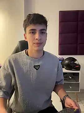 AdrianRinaldi online show from January 11, 1:51 pm