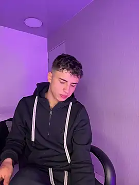 AdrianRinaldi online show from March 13, 8:03 pm