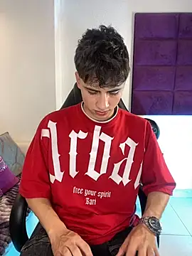 AdrianRinaldi online show from November 5, 8:12 pm