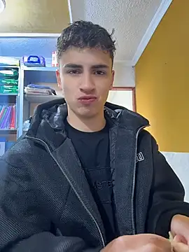 AdrianRinaldi online show from April 21, 2:01 pm