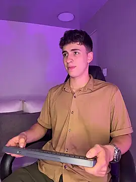 AdrianRinaldi online show from March 11, 8:03 pm