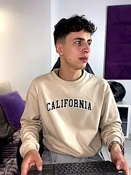 AdrianRinaldi online show from November 8, 8:12 pm