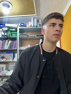 AdrianRinaldi online show from April 30, 1:51 pm