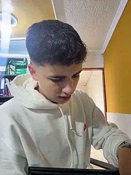 AdrianRinaldi online show from May 21, 1:52 pm