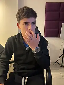 AdrianRinaldi online show from January 12, 8:04 pm