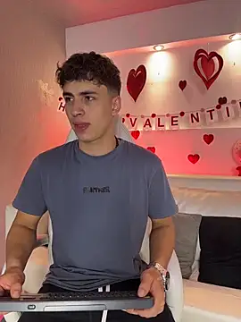 AdrianRinaldi online show from February 12, 7:57 pm