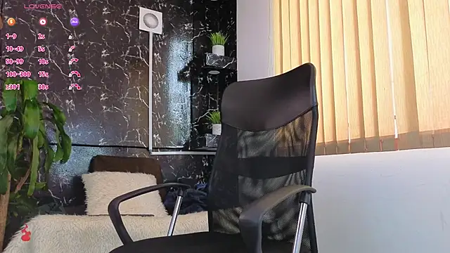 Rafael Mendezz online show from April 8, 8:43 pm