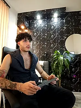 Rafael Mendezz online show from December 19, 8:22 pm