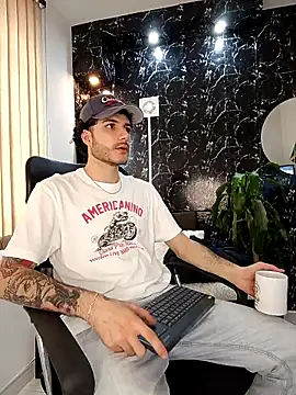 Rafael Mendezz online show from March 26, 8:29 pm