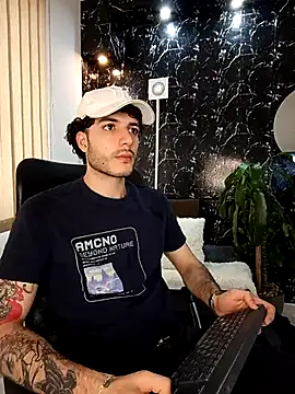 Rafael Mendezz online show from March 25, 8:30 pm