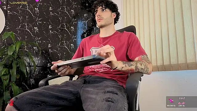 Rafael Mendezz online show from February 22, 8:43 pm