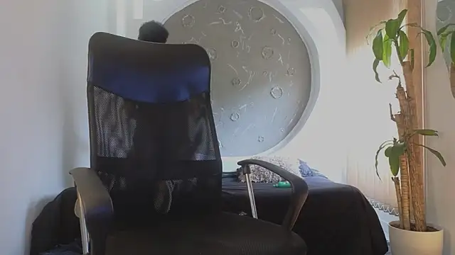 Rafael Mendezz online show from April 2, 6:03 pm