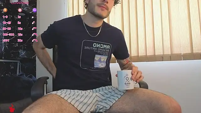 Snapshot of Rafael_Mendezz chatting on April 22, 8:59 pm Rafael Mendezz online show from April 22, 8:59 pm