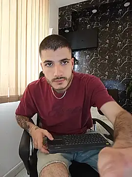 Snapshot of Rafael_Mendezz chatting on July 10, 7:36 pm Rafael Mendezz online show from July 10, 7:36 pm