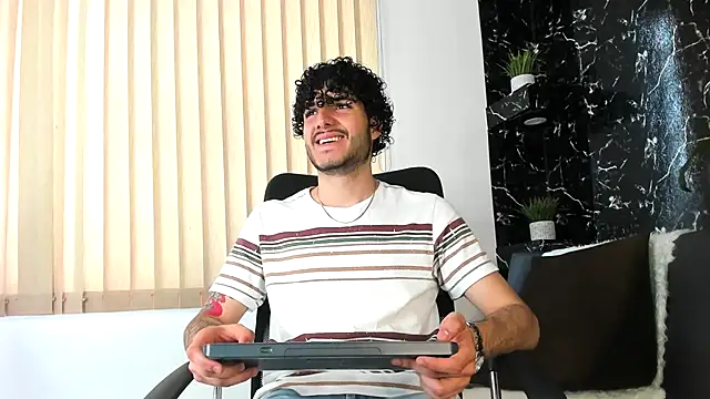 Rafael Mendezz online show from November 22, 8:18 pm