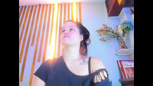 Jennifer Vega1 online show from November 13, 9:40 pm