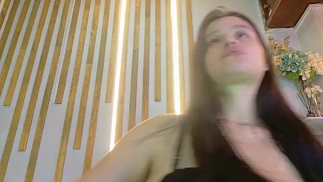 Jennifer Vega1 online show from October 21, 11:59 pm