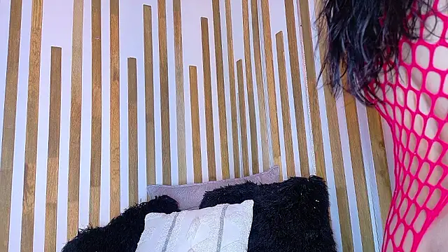 Jennifer Vega1 online show from February 27, 8:52 pm