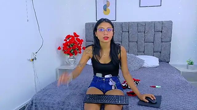 Soffia Konig  online show from January 9, 7:21 pm