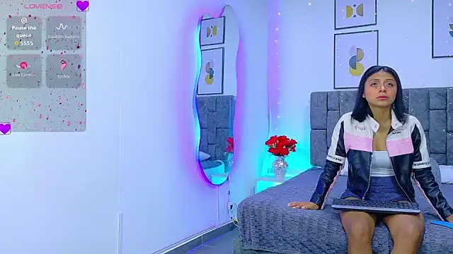 Soffia Konig  online show from March 5, 12:13 pm