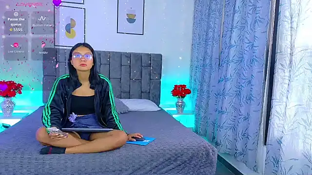 Soffia Konig  online show from March 18, 12:08 pm