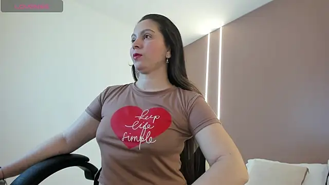 samantha 17  online show from May 13, 2:29 am
