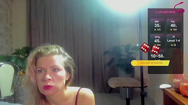 Julia Giulia online show from January 12, 6:58 pm