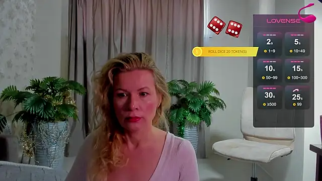 Julia Giulia online show from March 18, 8:06 am