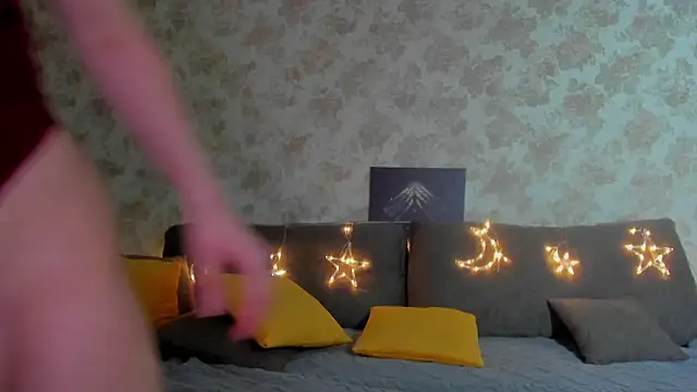 Julia Giulia online show from January 7, 12:32 pm