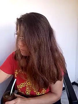 Snapshot of Merida2276 chatting on December 18, 11:36 am Merida2276 online show from December 18, 11:36 am