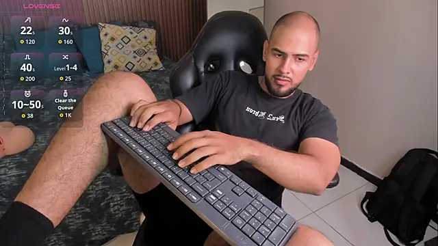 Snapshot of Marcus_Soler chatting on May 6, 2:54 pm Marcus Soler online show from May 6, 2:54 pm