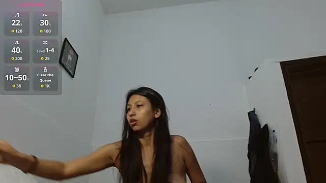 Snapshot of CanelaDeluxe chatting on November 5, 6:11 pm CanelaDeluxe online show from November 5, 6:11 pm