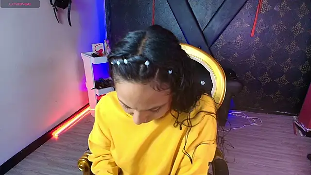 Sweettpleasure online show from March 13, 2:11 pm