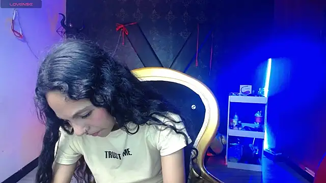 Snapshot of Sweettpleasure chatting on September 10, 7:24 pm Sweettpleasure online show from September 10, 7:24 pm