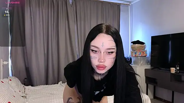 Somniyaa online show from March 22, 1:56 pm