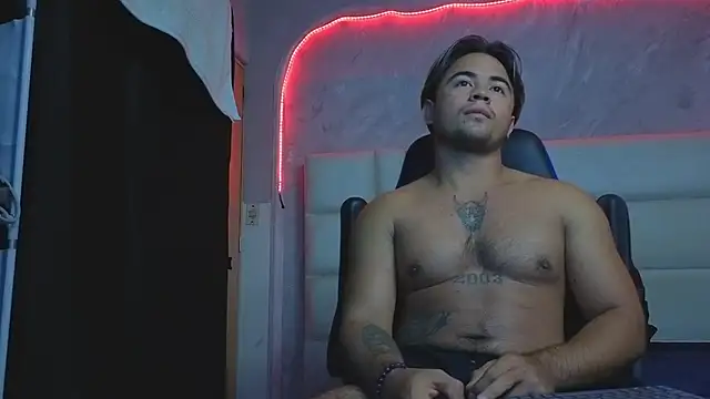 Snapshot of Bellion_grant chatting on February 16, 1:15 am Bellion grant online show from February 16, 1:15 am