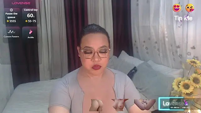 Hotcum ella online show from February 16, 12:42 am