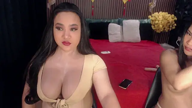 Snapshot of Hotcum_ella chatting on September 18, 12:35 am Hotcum ella online show from September 18, 12:35 am