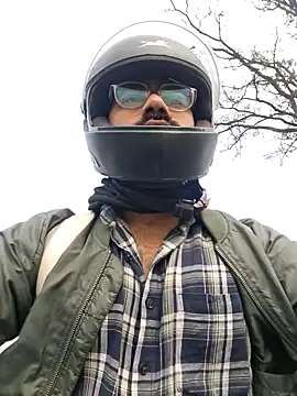 Snapshot of YoursThickDick chatting on January 9, 6:20 am YoursThickDick online show from January 9, 6:20 am