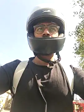 Snapshot of YoursThickDick chatting on February 15, 7:20 am YoursThickDick online show from February 15, 7:20 am