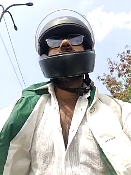 Snapshot of YoursThickDick chatting on February 19, 6:10 am YoursThickDick online show from February 19, 6:10 am